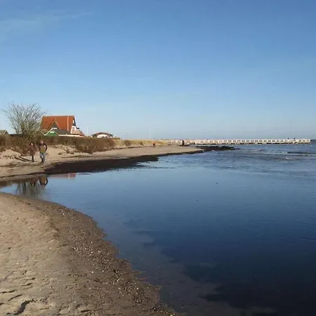 High Bank With Sea View *