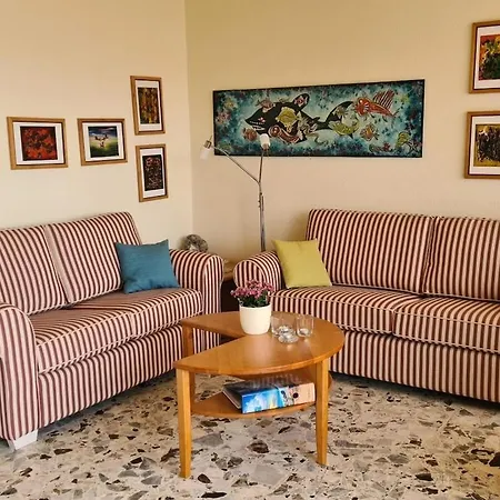 High Bank With Sea View Dom wakacyjny